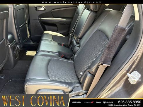 Used 2019 Dodge Journey Crossroad FWD image 35