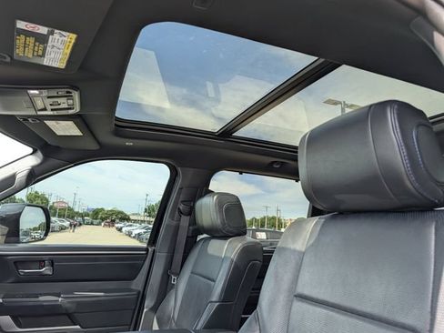 Used 2025 Toyota Tundra Platinum AWD/4WD image 26