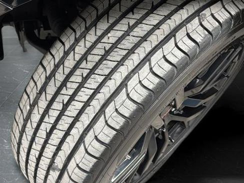 Used 2021 GMC Yukon Denali image 17