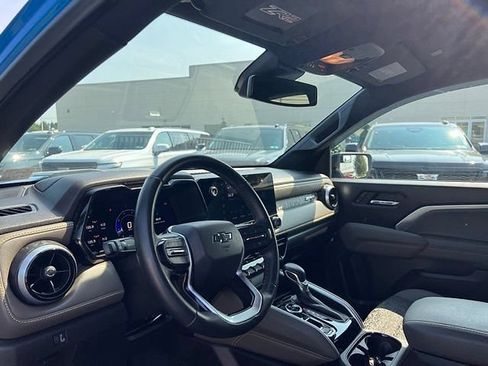 Used 2024 Chevrolet Colorado ZR2 w/ Technology Package AWD/4WD image 20