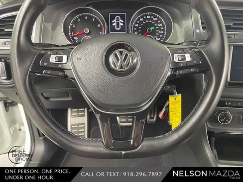 Used 2017 Volkswagen Golf Alltrack S image 25