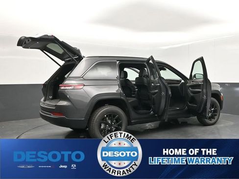 New 2026 Jeep Grand Cherokee Altitude AWD/4WD image 64