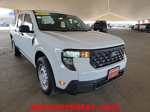 Used 2025 Ford Maverick XL w/ Equipment Group 102A AWD/4WD image 5