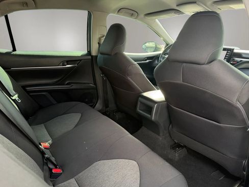 Used 2021 Toyota Camry LE w/ Carpet Mat Package (TMS) FWD image 35