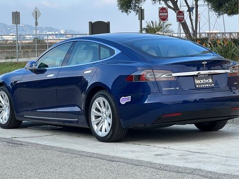 Used 2019 Tesla Model S 75D image 6