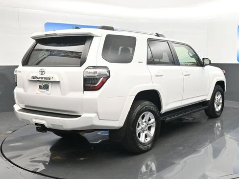 Used 2024 Toyota 4Runner SR5 image 5