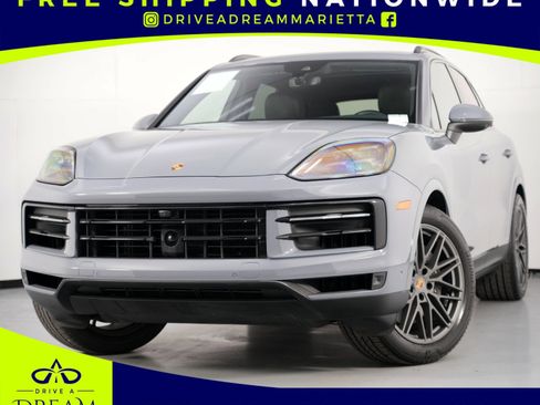 Used 2024 Porsche Cayenne image 1