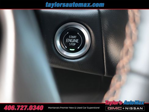 Used 2024 GMC Yukon AT4 w/ Technology Package AWD/4WD image 28