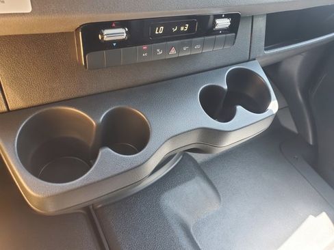 Used 2025 Mercedes-Benz Sprinter 2500 image 30