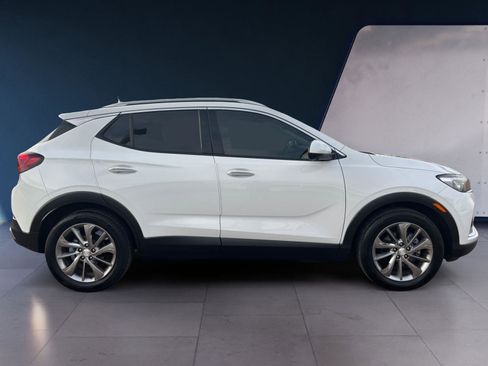 Used 2022 Buick Encore GX Essence w/ Advanced Technology Package FWD image 6