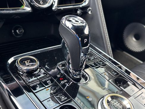 Used 2021 Bentley Flying Spur W12 AWD/4WD image 31