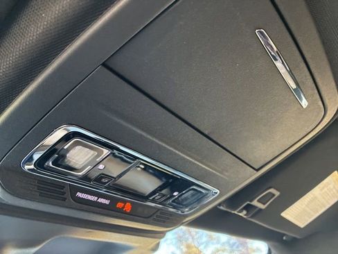 Certified 2023 Lincoln Corsair Reserve image 33