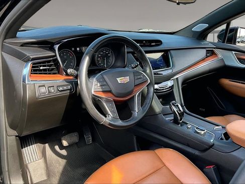 Used 2024 Cadillac XT5 Premium Luxury w/ Technology Package AWD/4WD image 13