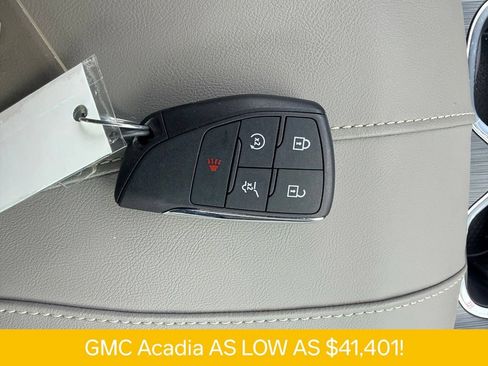 Used 2026 GMC Acadia Elevation w/ Elevation Premium Package AWD/4WD image 29