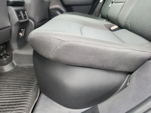 Used 2021 Toyota RAV4 LE image 26