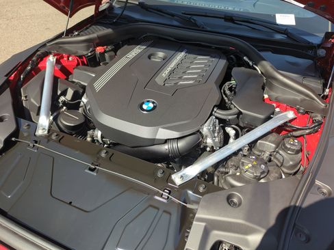 Certified 2024 BMW Z4 M40i w/ Premium Package image 33