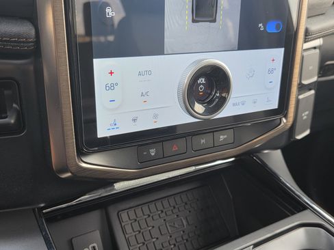 New 2025 Ford F150 Lightning Lariat image 18