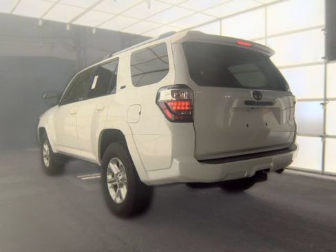 Used 2020 Toyota 4Runner SR5 RWD image 2