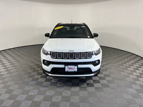 Used 2026 Jeep Compass Limited AWD/4WD image 2