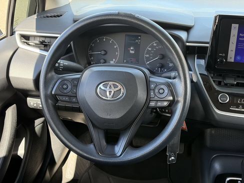 Used 2023 Toyota Corolla LE FWD image 15