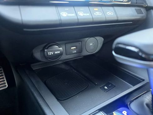 Used 2026 Hyundai Elantra Sport FWD image 22