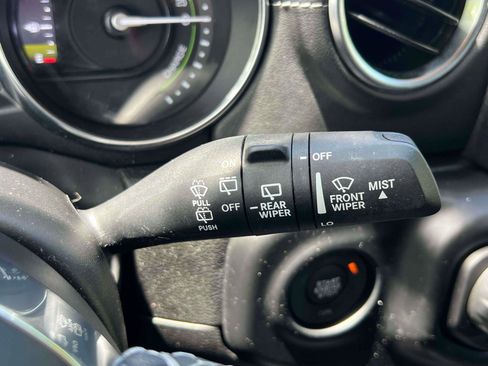 Used 2023 Jeep Wrangler Unlimited Sahara w/ Cold Weather Group AWD/4WD image 16