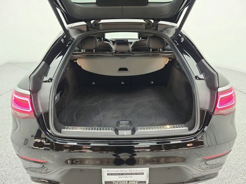 Used 2022 Mercedes-Benz GLC 300 4MATIC Coupe image 22