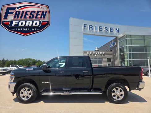 Used 2026 RAM 2500 Big Horn AWD/4WD image 4
