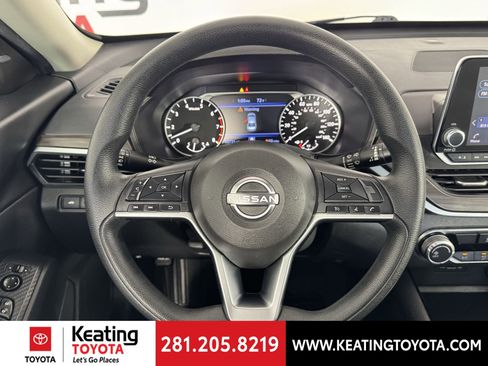 Used 2024 Nissan Altima 2.5 SV image 28