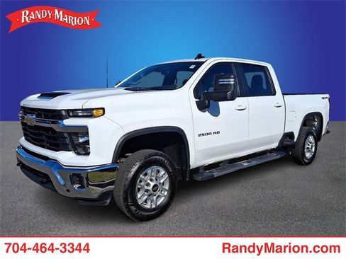 Used 2024 Chevrolet Silverado 2500 LT image 1