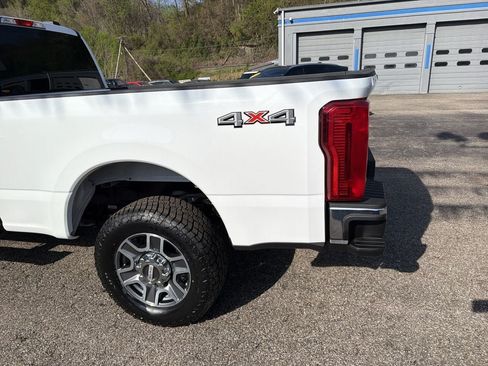 Used 2025 Ford F250 XLT AWD/4WD image 7