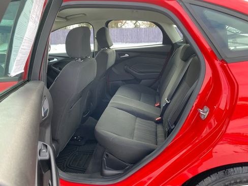 Used 2017 Ford Focus SE image 18