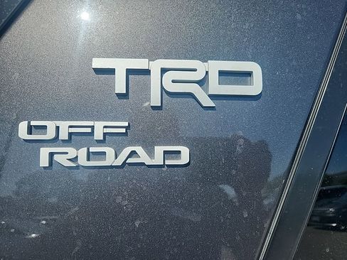 Used 2017 Toyota 4Runner TRD Off-Road Premium image 18