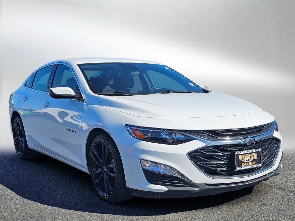Used 2024 Chevrolet Malibu LT w/ Sport Edition FWD image 1