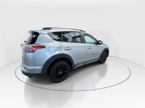 Used 2018 Toyota RAV4 Adventure image 8