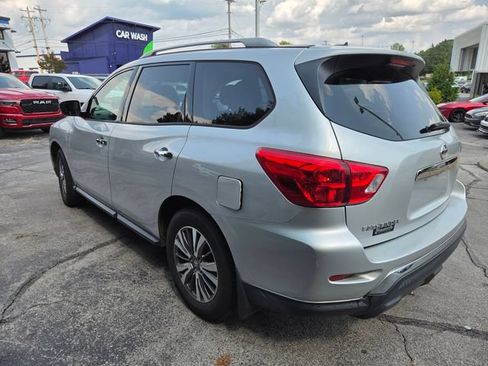 Used 2018 Nissan Pathfinder S FWD image 10
