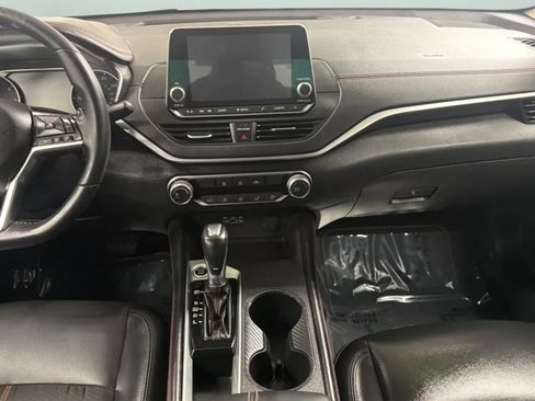 Used 2019 Nissan Altima 2.5 SR FWD image 16