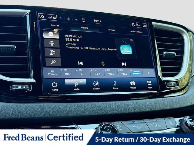 Used 2025 Chrysler Pacifica Select FWD image 18
