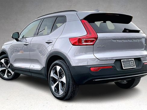 Certified 2026 Volvo XC40 B5 Plus w/ Protection Package Premier image 4