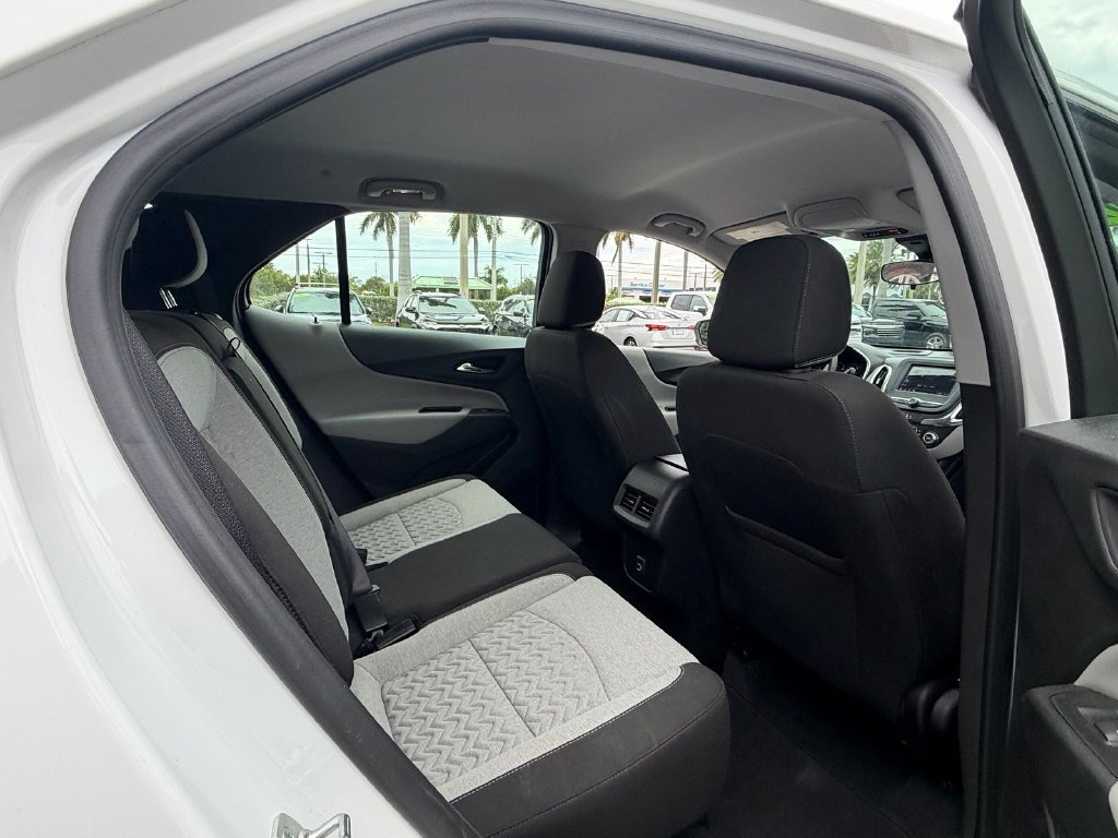 Certified 2024 Chevrolet Equinox LS w/ LPO, Cargo Package FWD image 17