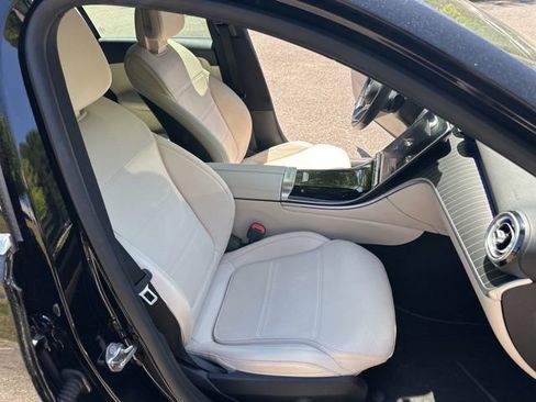 Certified 2022 Mercedes-Benz C 300 4MATIC Sedan image 18