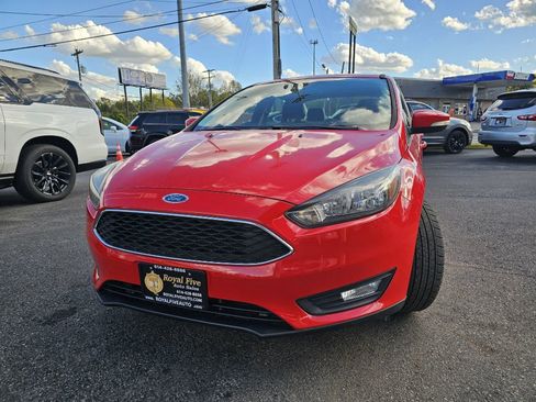 Used 2016 Ford Focus SE w/ Equipment Group 201A image 7