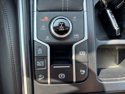 Certified 2023 Kia Sorento X-Line EX AWD/4WD image 21