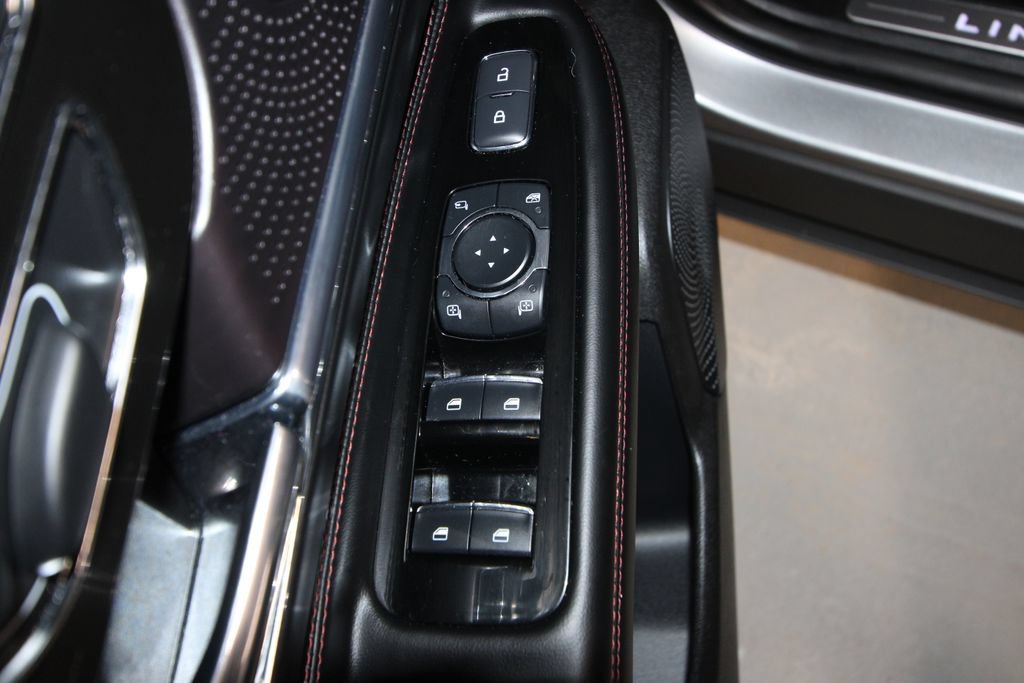 Used 2024 Lincoln Corsair Grand Touring w/ Equipment Group 301A AWD/4WD image 6