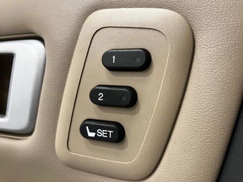 Used 2015 Honda Pilot Touring image 13