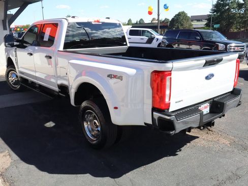 Used 2024 Ford F350 XLT AWD/4WD image 9