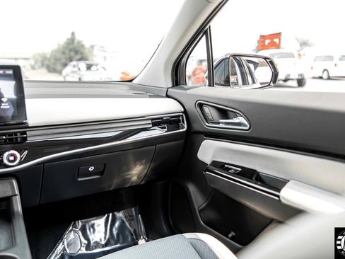 Used 2025 Honda Prologue EX image 35