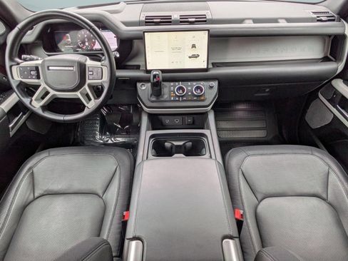 Used 2023 Land Rover Defender 130 X-Dynamic SE AWD/4WD image 26