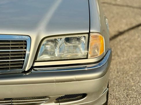 Used 1999 Mercedes-Benz C 230 image 17