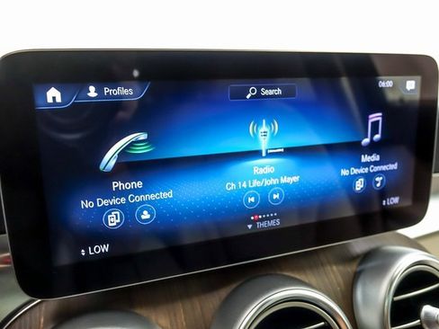 Used 2022 Mercedes-Benz GLC 300 4MATIC w/ Premium Package Lite image 20